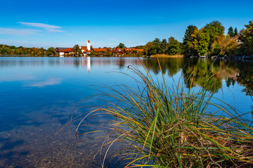 Am Ufer des Riegsees in Oberbayern
