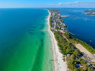 Aerial view of Coquina Beach with white sand beach and the main road, Anna Maria Island, Florida. USA - obrazy, fototapety, plakaty