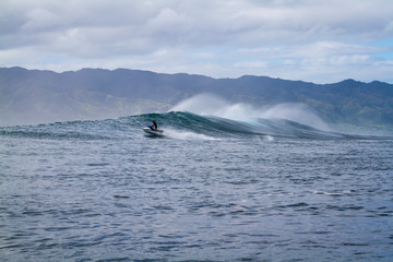 Fototapeta premium Tow in Surfing in Hawaii