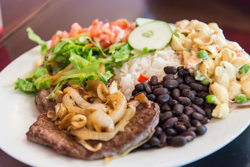 Casados, Comida tradicional de Costa Rica