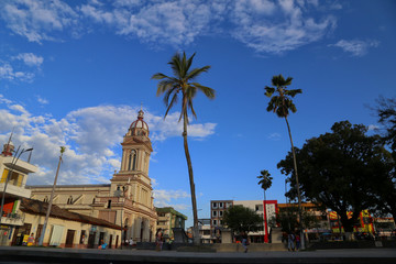 Fototapeta na wymiar Iglesia San Juan Bautista Chaparral Tolima