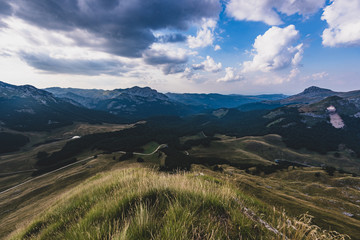 Obraz premium landscape with mountains and blue sky