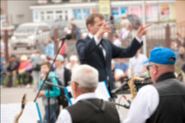  blure of Orchestra in the park