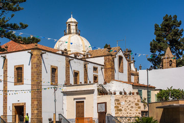 Fototapeta na wymiar Die Wallfahrtskirche von Teror auf Gran Canaria