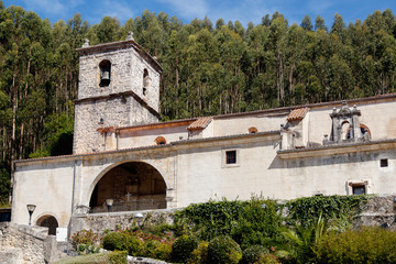 Fototapeta na wymiar ancient church in a country in cantabria