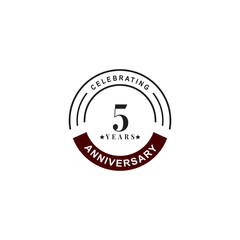 Fototapeta premium 5th year celebrating anniversary emblem logo design template