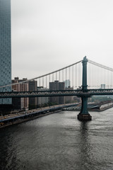 Fototapeta na wymiar View of the Williamsburg Bridge from the Brooklyn Bridge