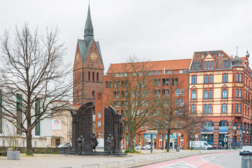 Obraz premium HANNOVER, GERMANY-March 13, 2018: Monument to the Gottingen Seven in Hanover, Germany.