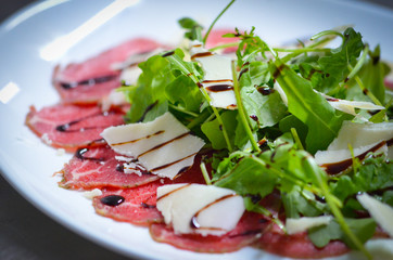 fresh carpaccio salad with wine vinegar