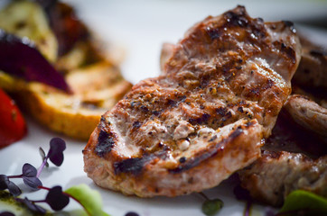 grilled meat & vegetables with fresh ingredients