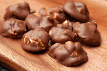 ナッツチョコレート