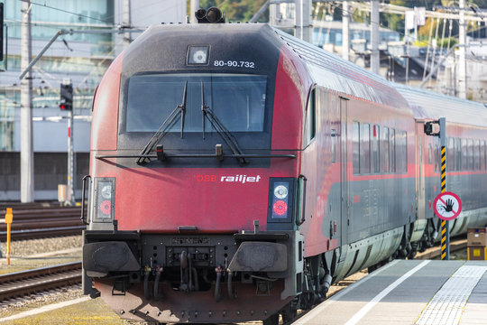 salzburg, salzburger land/austria - 11 10 19: &ouml;bb railjet train at salzburg main train station austria