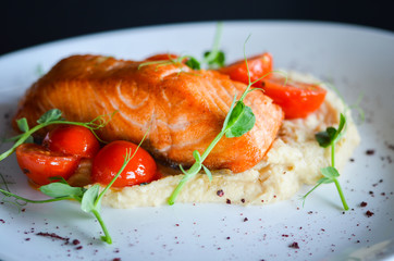 fresh grilled salmon with lime sauce