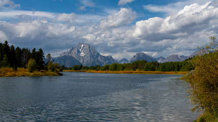 Beautiful Oxbow Bend and Mount Moran - Wyoming