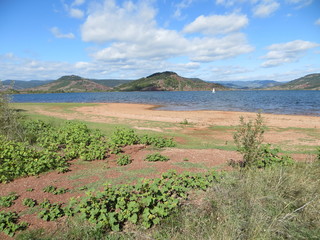 Autour du lac du salagou