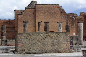 reste de demeure antique
