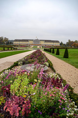 Obraz premium Blühendes Barock in Ludwigsburg / Schloss Ludwigsburg an der Kürbisaustellung im Oktober