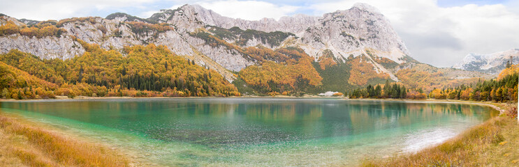 Lake panorama autumn