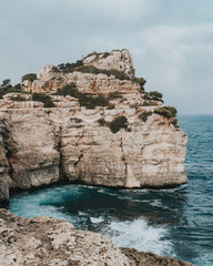 Naklejka premium rock in the sea