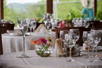 elegant table setting