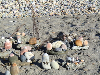 Oeuvre Ephémère Plage de galets