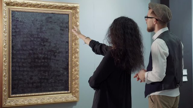 Discussing the piece of modern art