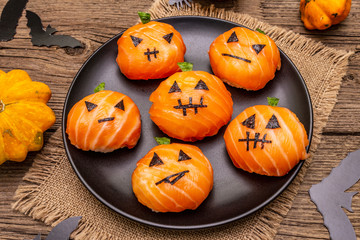 Funny Halloween Sushi Pumpkins Jack o Lantern, Sushi Monsters. Temari sushi, sushi balls. Healthy...