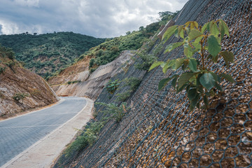 Slope rockfall protection mesh and landslide protection in Telpaneca, Madriz, Nicaragua.