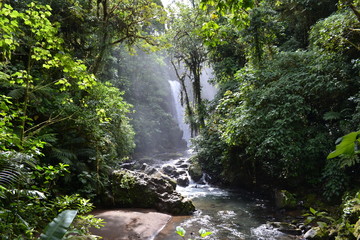 cascade de la paz