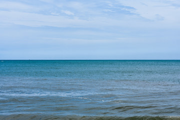 Fototapeta na wymiar beautiful blue ocean with blue sky at mahabalipuram tamil nadu india