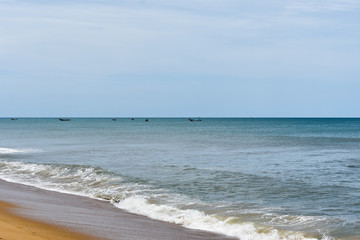 Fototapeta na wymiar beautiful blue ocean with blue sky at mahabalipuram tamil nadu india