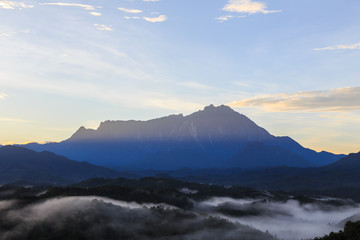 Obraz premium Amazing Beautiful Nature landscape view of Sunrise with nature misty foggy and Mount Kinabalu, Sabah, Borneo