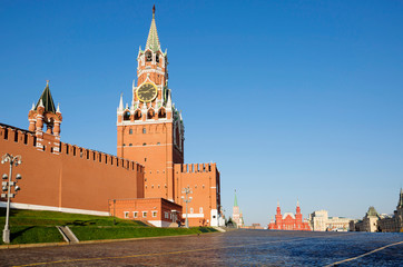 Moscow, Russia, Red Square. Spasskaya tower of the Kremlin.  This is the main travel tower of the Moscow Kremlin. Goes on Red square. Built in 1491, in 1624 was erected Gothic top with chimes.