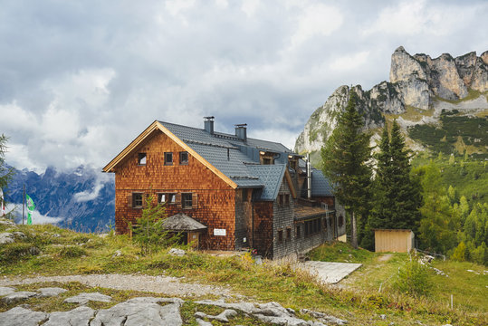 Bergstation Rofanseilbahn Erfurter H&uuml;tte