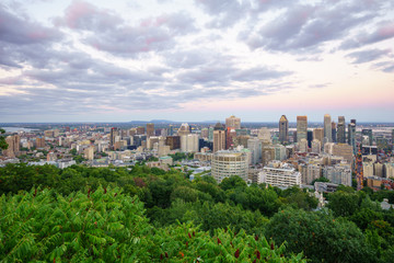 Fototapeta na wymiar Sunset view of the Downtown Montreal