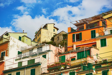 Fototapeta na wymiar Colorful houses in Riomaggiore, Italy