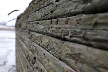 Schiffswrack am Elbstrand in der Nähe vom Leuchtfeuer von Blankenese, Hamburg