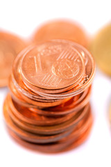 Geldmünzen in Nahaufnahme - Symbolfoto