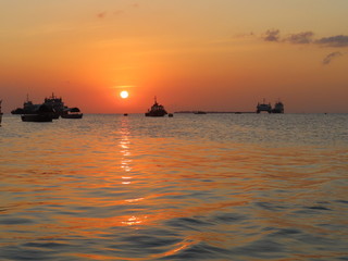 Fototapeta na wymiar coucher de soleil Zanzibar