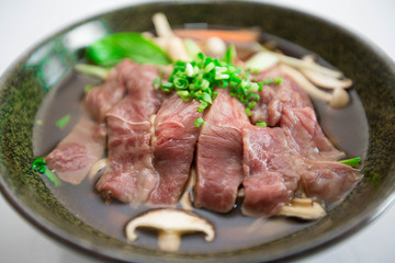 Shabu beef with  coriander, murshroom 