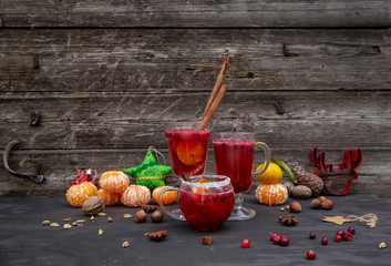 lingonberry juice with honey, cinnamon and anise