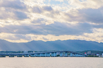 滋賀　琵琶湖大橋と琵琶湖