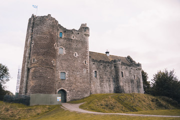 Fototapeta na wymiar A view of Doune castle in Scotland 
