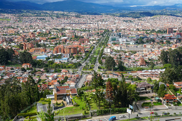 Fototapeta na wymiar Quenca Ecuador Hillside View