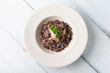 Risotto con funghi, cibo italiano