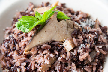 Risotto con funghi, cibo italiano