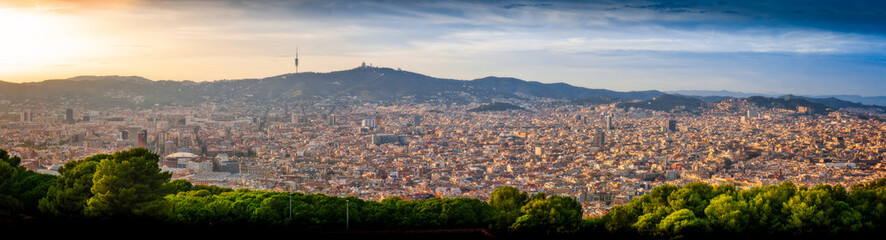 Fototapeta na wymiar Afternoon view on Barcelona