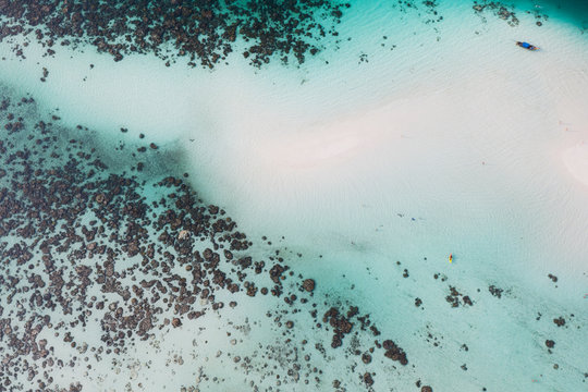 Coral bleaching seen from the air