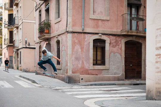 Man skateboarding in the city