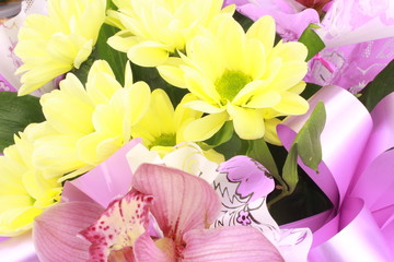 Bouquet of yellow flowers.